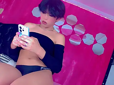 TiffanyMackensyy online show from October 30, 4:22 am