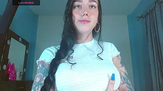 karla zambrano online show from January 13, 9:01 pm