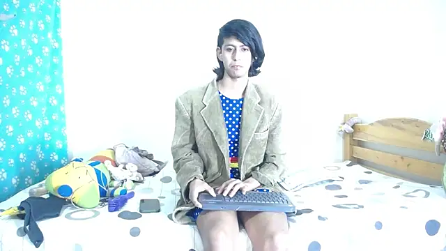 boysLittle online show from November 2, 3:37 am