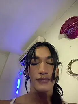 Alexadragunn4 online show from February 16, 10:10 pm