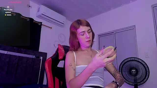 Nicol TransGirl online show from October 22, 3:19 am