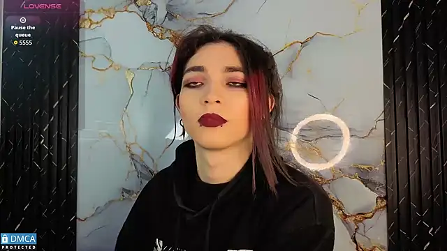 MaeveKuro online show from November 4, 3:39 am