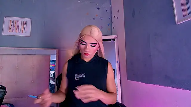 Emily Castillo 1 online show from July 6, 4:52 am