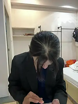 Rainbow-sweet online show from February 12, 4:02 pm