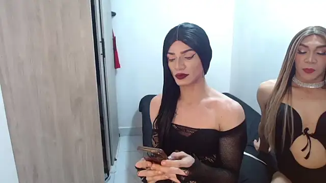 couple vzl online show from December 19, 10:20 am