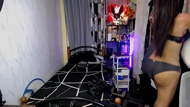 goddesshemalex online show from June 16, 7:43 am