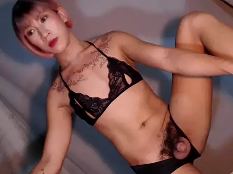 Xyourstellafox online show from December 17, 7:47 am