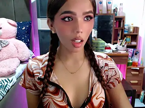 urswtasian chesca online show from November 10, 1:45 pm