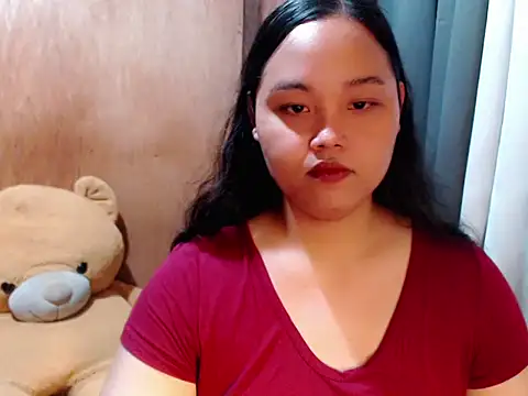  Lylia online show from February 17, 9:33 pm