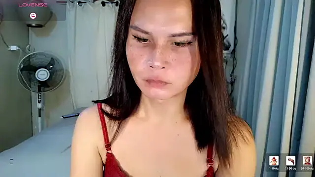 holly bitch online show from July 18, 1:56 am