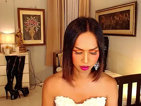 Nathalieheartt online show from September 11, 11:57 pm