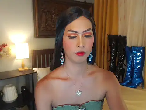 Nathalieheartt online show from September 19, 2:17 am