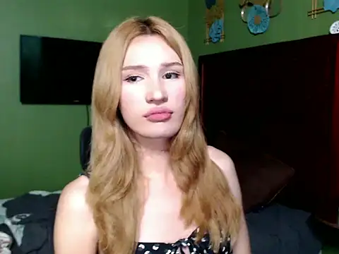 SerenaCortesi online show from September 15, 11:37 am