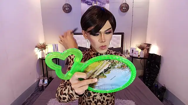 TatianaWil online show from October 5, 6:18 pm