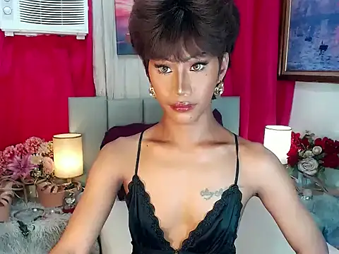 sassylatina online show from December 22, 4:01 pm