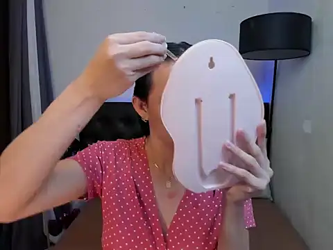 Hournykate online show from November 16, 7:13 pm