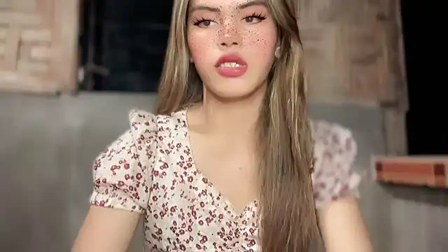 Snapshot of serpenthena_goddess chatting on October 15, 8:20 pm serpenthena goddess online show from October 15, 8:20 pm