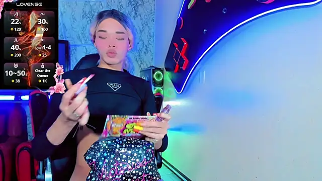 Madison Mujica online show from October 16, 11:54 am