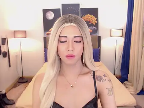 PreciousAmore online show from November 10, 9:32 am