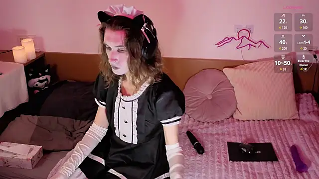 whitekittenenergy online show from October 31, 10:58 am