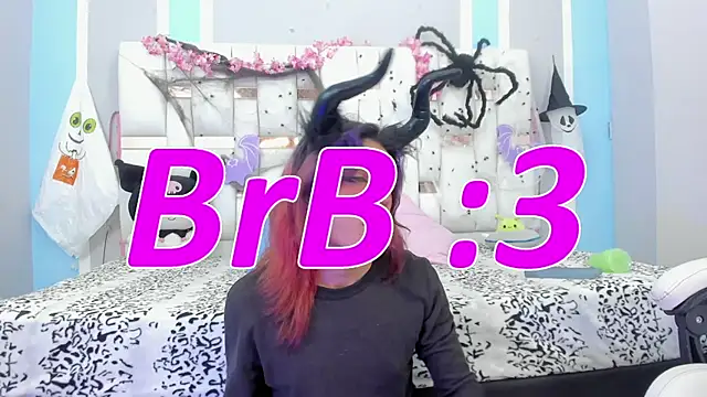 MilkWhore1 online show from October 24, 8:58 pm