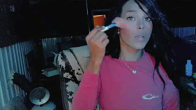 Snapshot of HTXBBY3130 chatting on October 12, 3:31 am HTXBBY3130 online show from October 12, 3:31 am