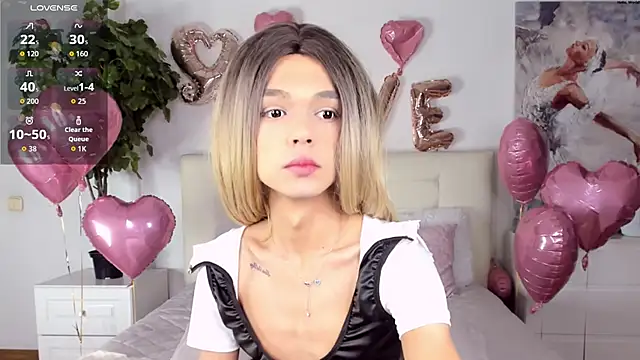 MadonnaRossi online show from February 15, 8:40 pm