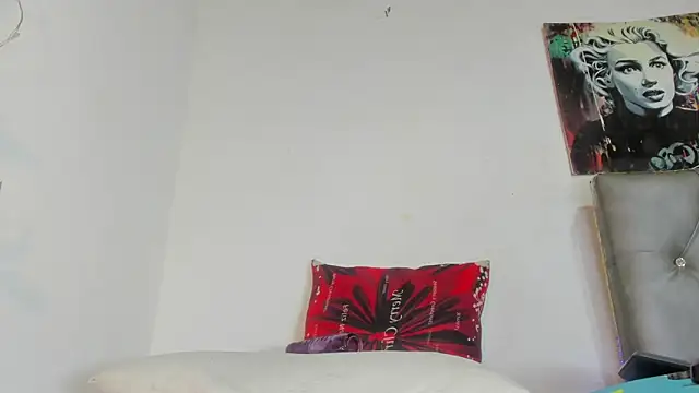 IviMillerxh online show from December 1, 7:38 pm