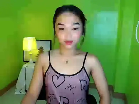 SultryCyraFoxmore online show from February 24, 5:06 pm