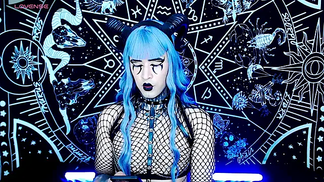 naomi satan online show from October 9, 1:07 am
