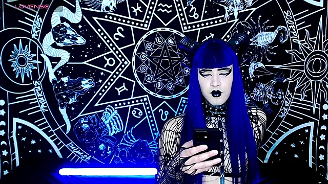 naomi satan online show from October 16, 4:46 am