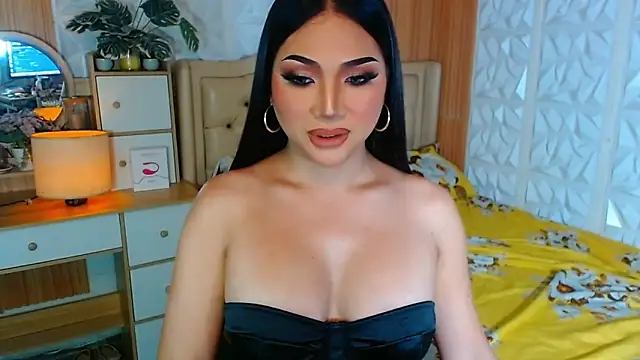 QueenMistressMaria online show from October 11, 8:06 am