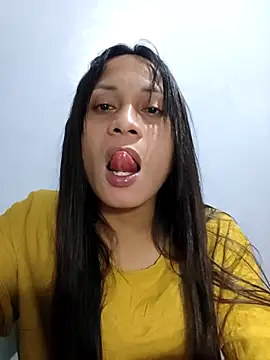 missruffa online show from May 17, 3:22 pm