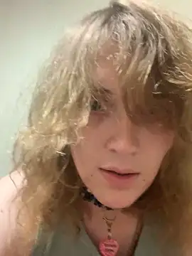 BlondeyMiyMiy online show from March 5, 7:46 am