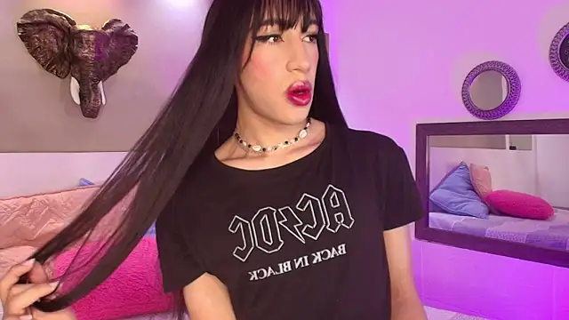 Snapshot of Nayla_Monroe chatting on September 20, 12:22 pm Nayla Monroe online show from September 20, 12:22 pm