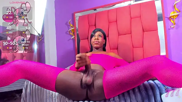 VICTORIAOBEY online show from February 25, 5:12 am