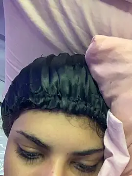 luluzinhax online show from October 22, 1:13 pm