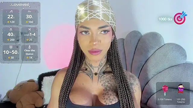 michell danna online show from December 19, 1:44 am