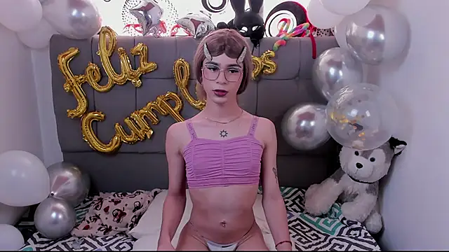 zoe bunny01 online show from October 2, 9:03 pm