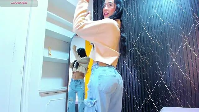 Miss Ariaa online show from October 16, 11:54 am