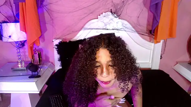  IsabellaRousse online show from October 25, 7:31 pm