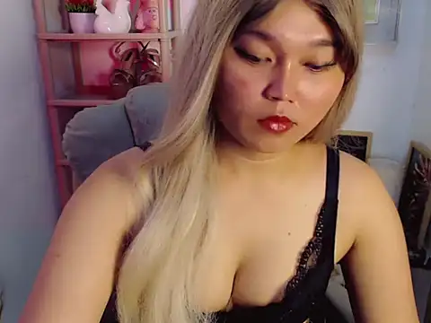 Eyes-on-me online show from June 10, 5:29 am