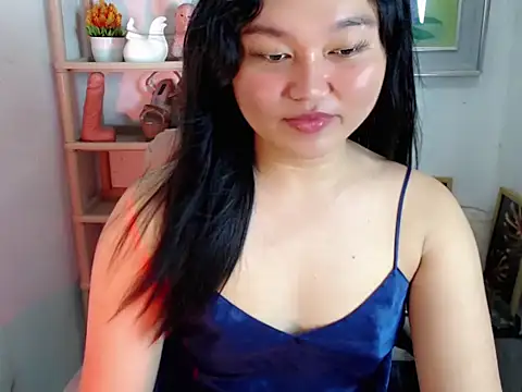 Eyes-on-me online show from June 15, 4:47 am