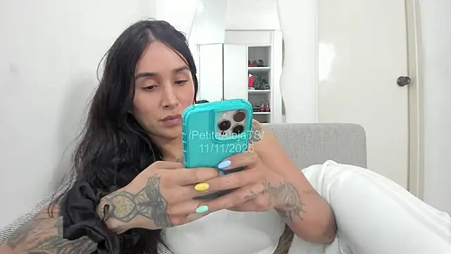 PetiteAlejaTs online show from November 12, 10:08 pm