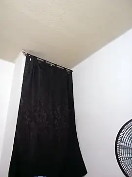 Nelsareth online show from November 23, 1:51 am