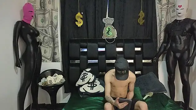 Pride couple online show from December 19, 2:17 am