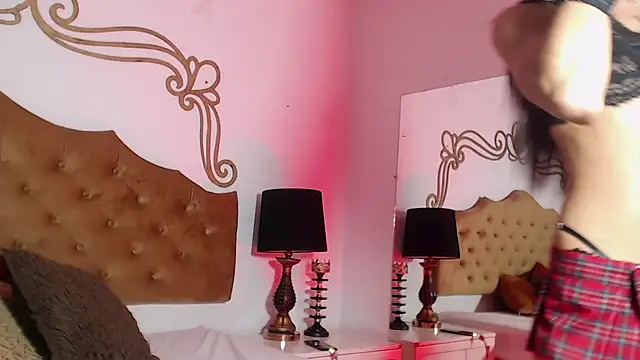 Adara Ferrara online show from October 23, 9:30 pm