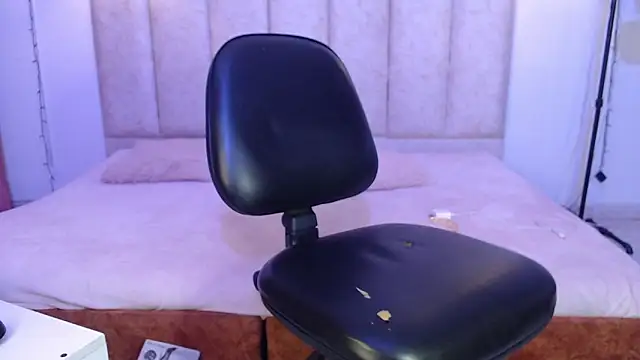 antonella rosecs online show from February 2, 5:06 am