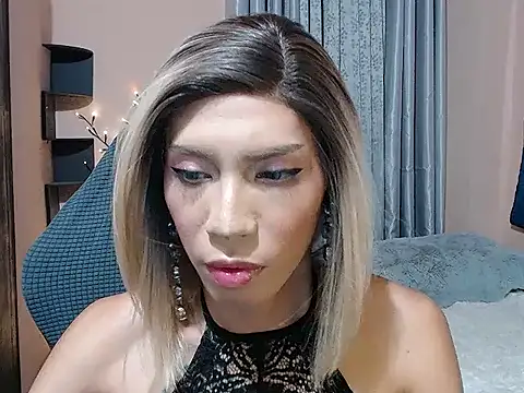 VictoriaAsianMistress online show from November 29, 12:01 am