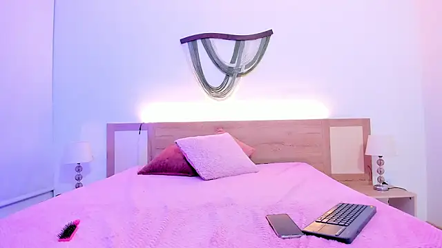 whisper nova online show from February 19, 4:20 am